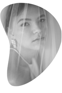 Ohrringe Livia hinter Schleier.